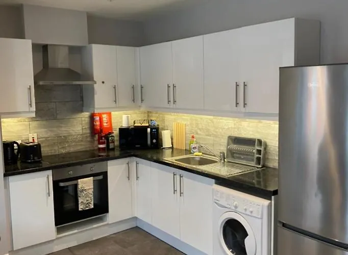 Modern And Spacious Centre * 더블린